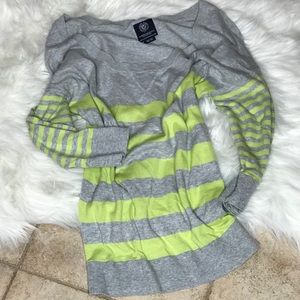 AEO V-Neck Sweater FINAL OFFER DONATING